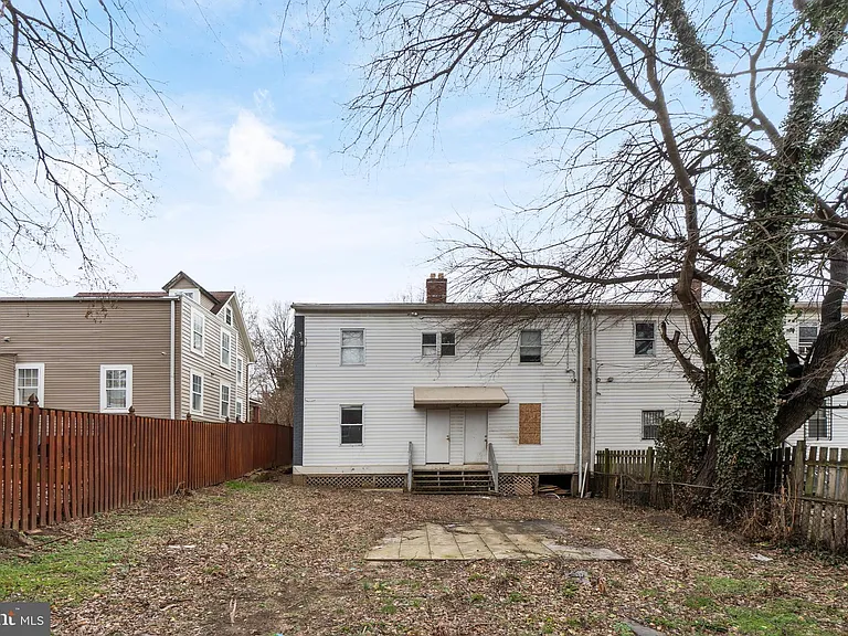 1526 V St SE #2 — Photo 22