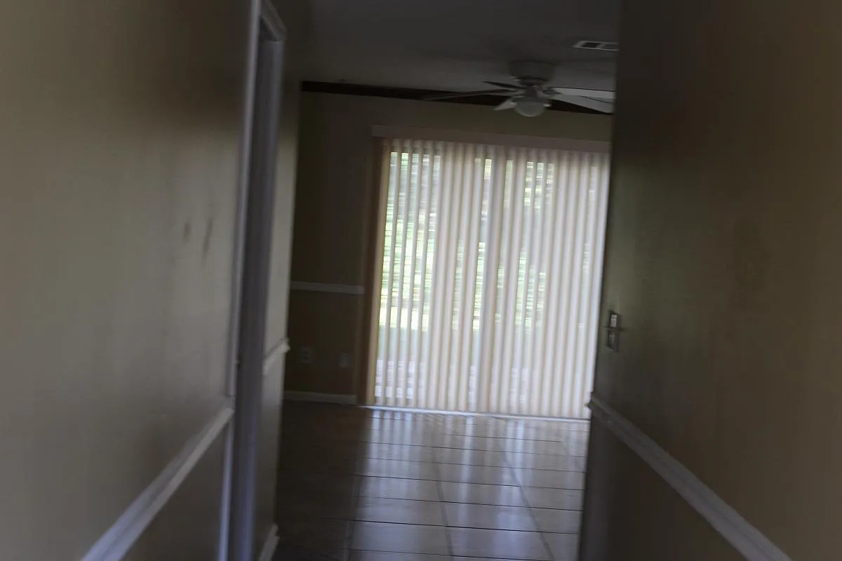 2 bed, 2.5 bath, 1088 sqft, $1,300 — Photo 3