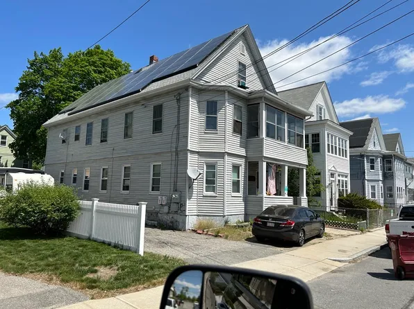 18 Saratoga St, Lowell, MA 01852