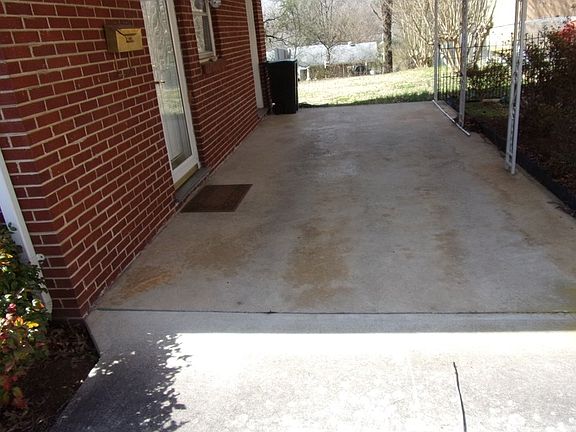 4th image of 226 Kenmore Dr