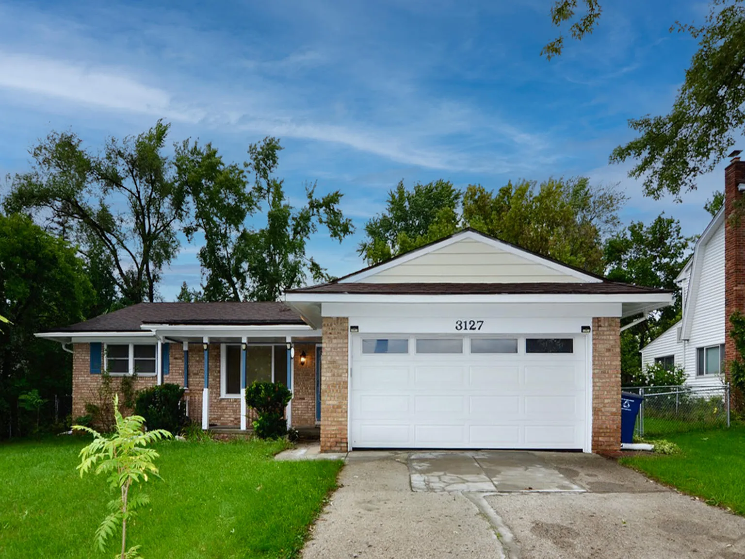 3 bed, 2.5 bath, 1350 sqft, $2,750 — Photo 2