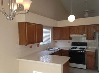 1892 Isle Royal Ln, Hanover Park, IL 60133