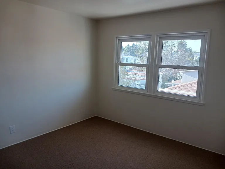 243 Dimmick Ave — Photo 7