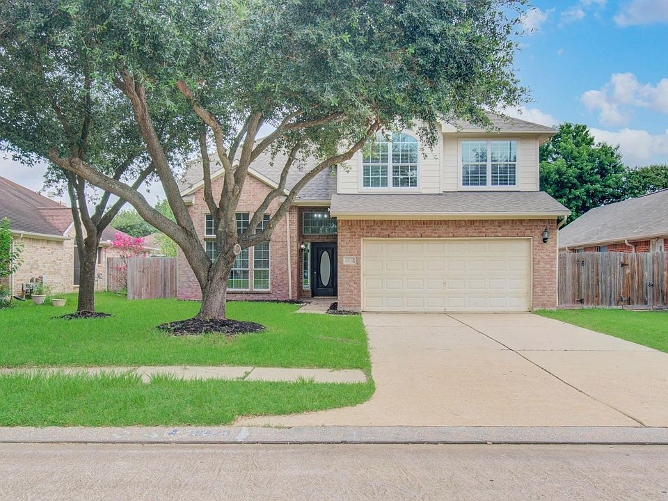 1st image of 19423 Bear Springs Dr
