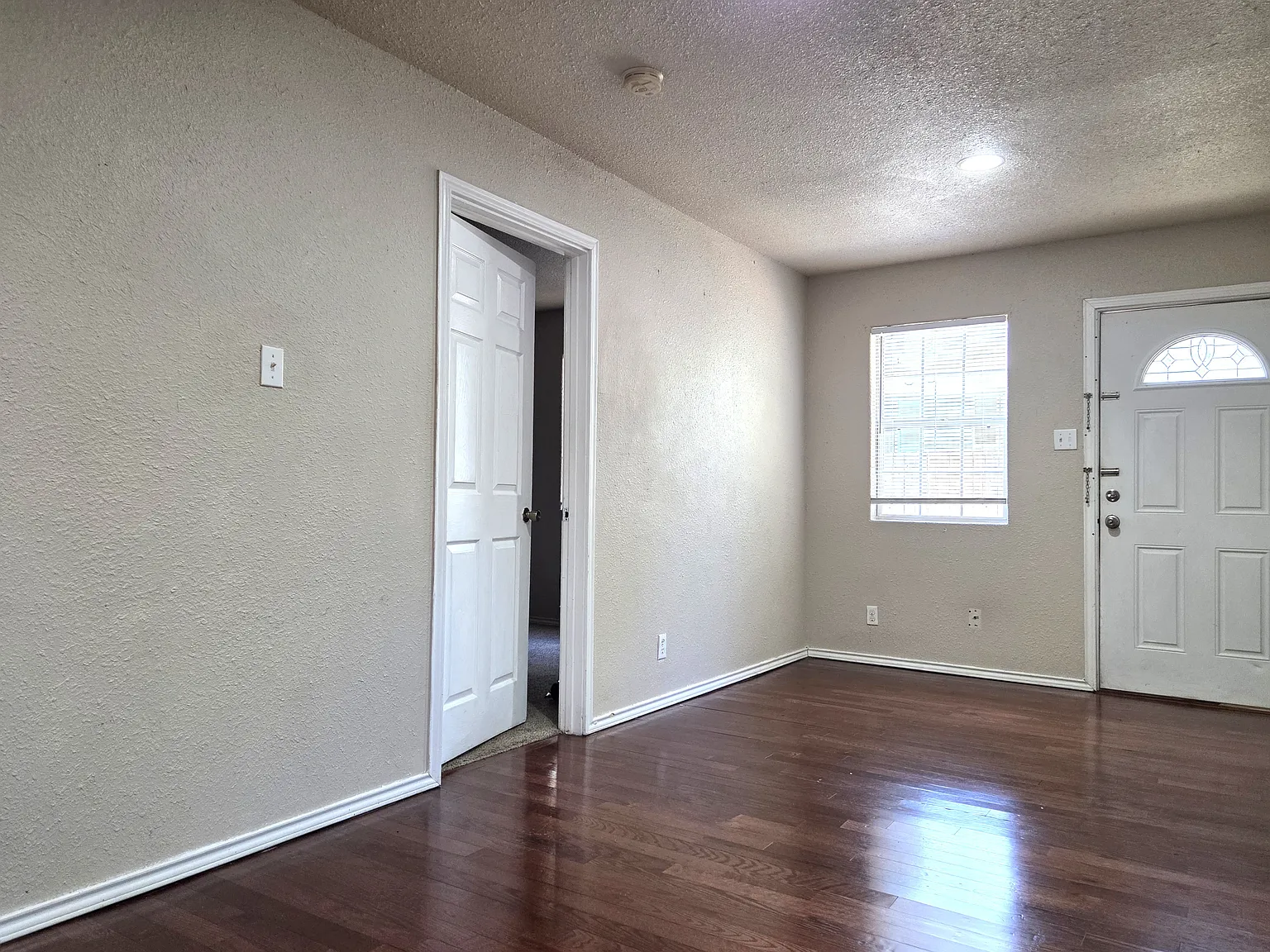 1 bed, 450 sqft, $575 — Photo 2