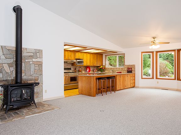 2nd image of 7407 NE Finn Creek Ln
