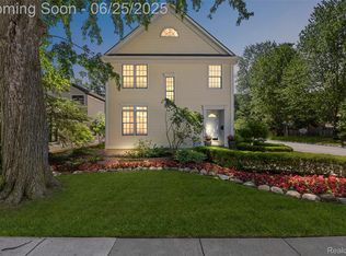 616 Bird Ave, Birmingham, MI 48009
