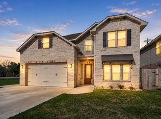 912 Roberts St, East Bernard, TX 77435