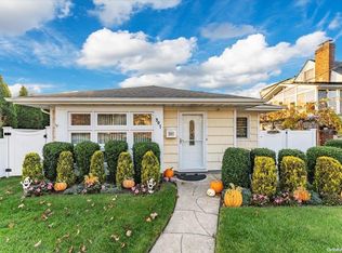 507 Franklin Blvd, Long Beach, NY 11561