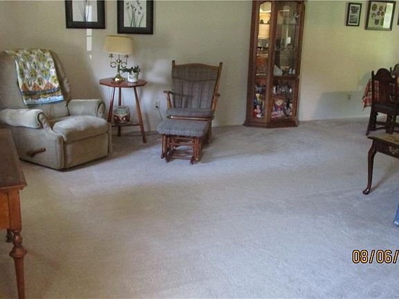 4th image of 3335 Arthur Dr