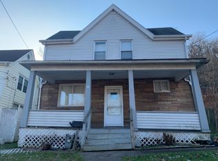 42 Sprague St, Wilmerding, PA 15148