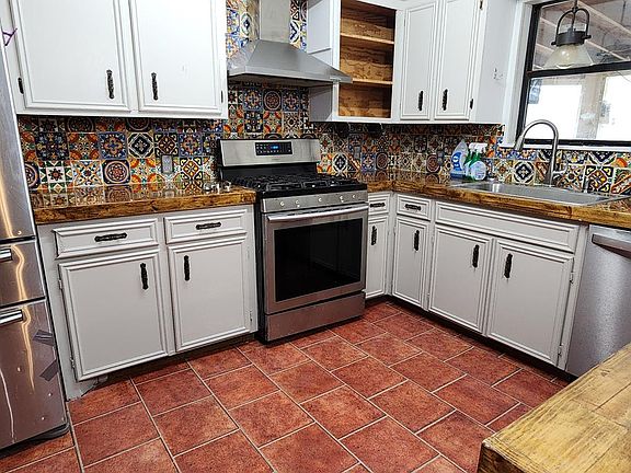5th image of 6805 Washington St