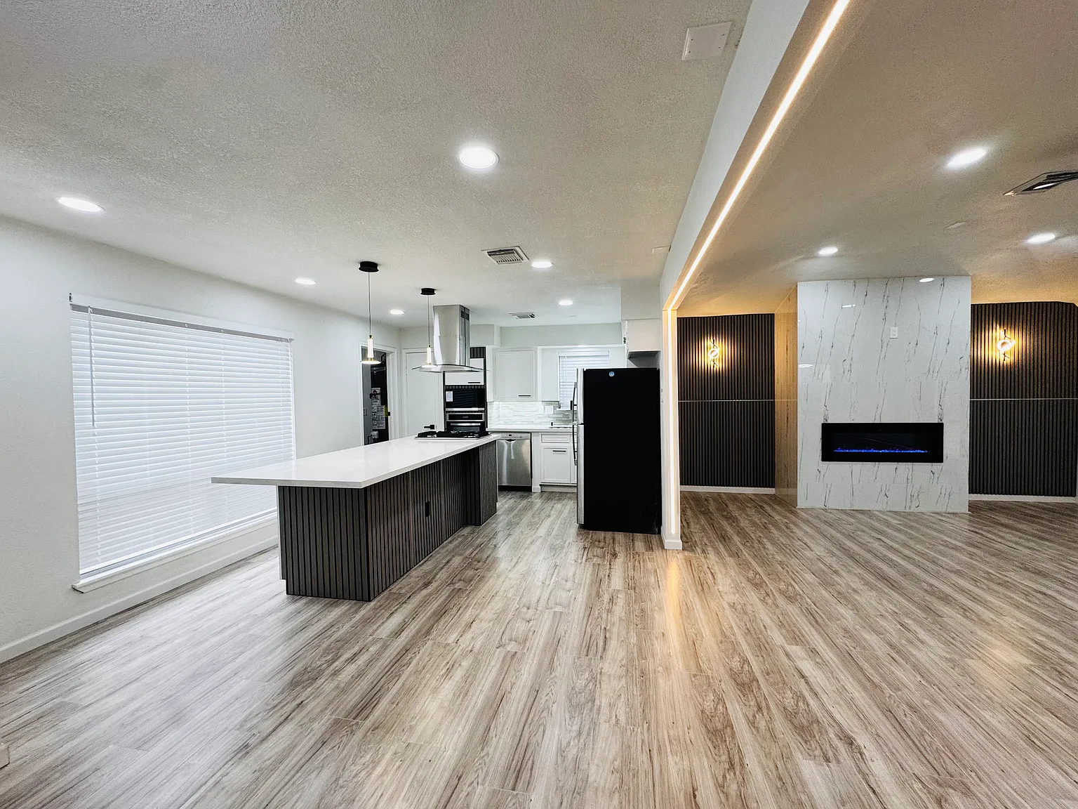 3 bed, 1650 sqft, $2,599 — Photo 3