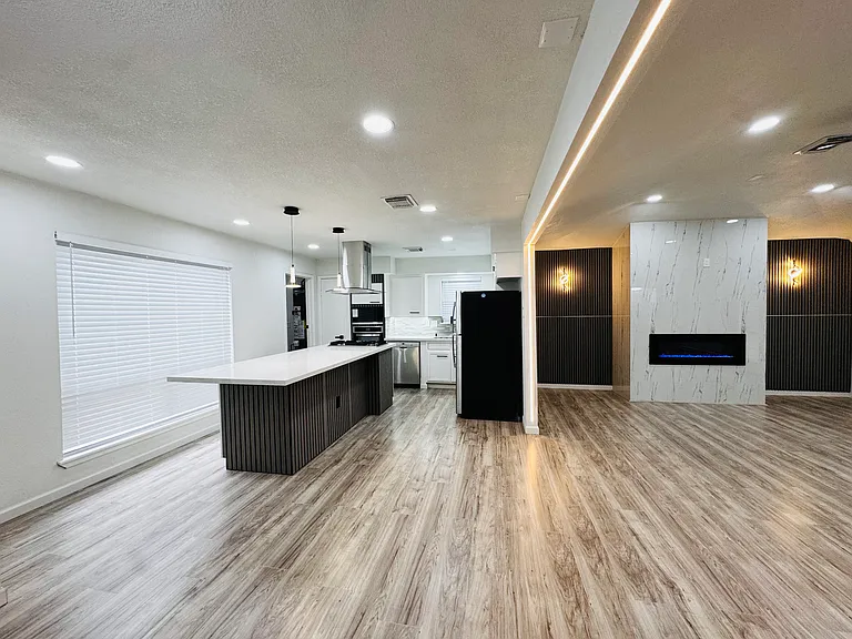 2326 Briarview Dr #1 — Photo 18