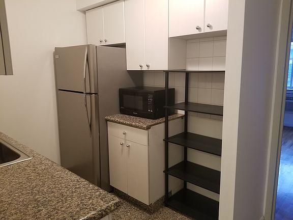 5th image of 3514 32nd St APT 2