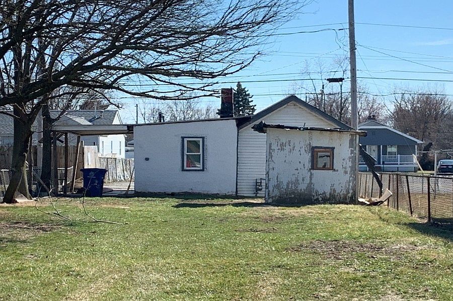 1st image of 135 Benfield Ave