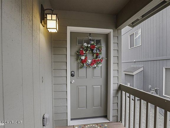 3rd image of 9095 Eagle River Ln