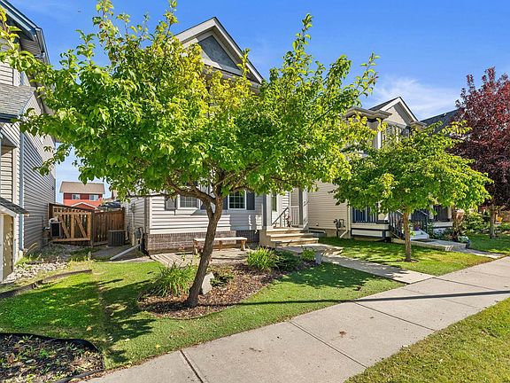3rd image of 1518 Chapman Way SW