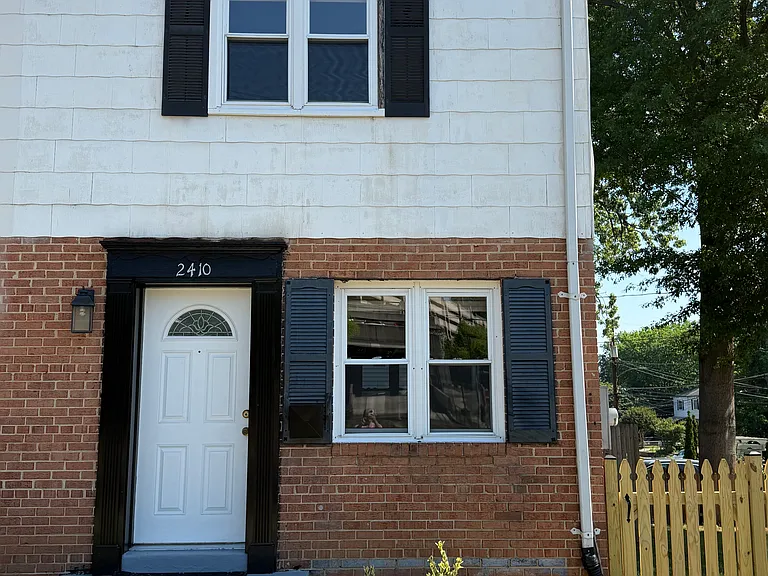 2410 Huntington Ave #2410 — Photo 2