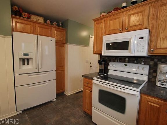 2nd image of 9654 Amber Rose Dr