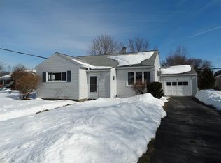 7 Keeler Dr, Albany, NY 12208