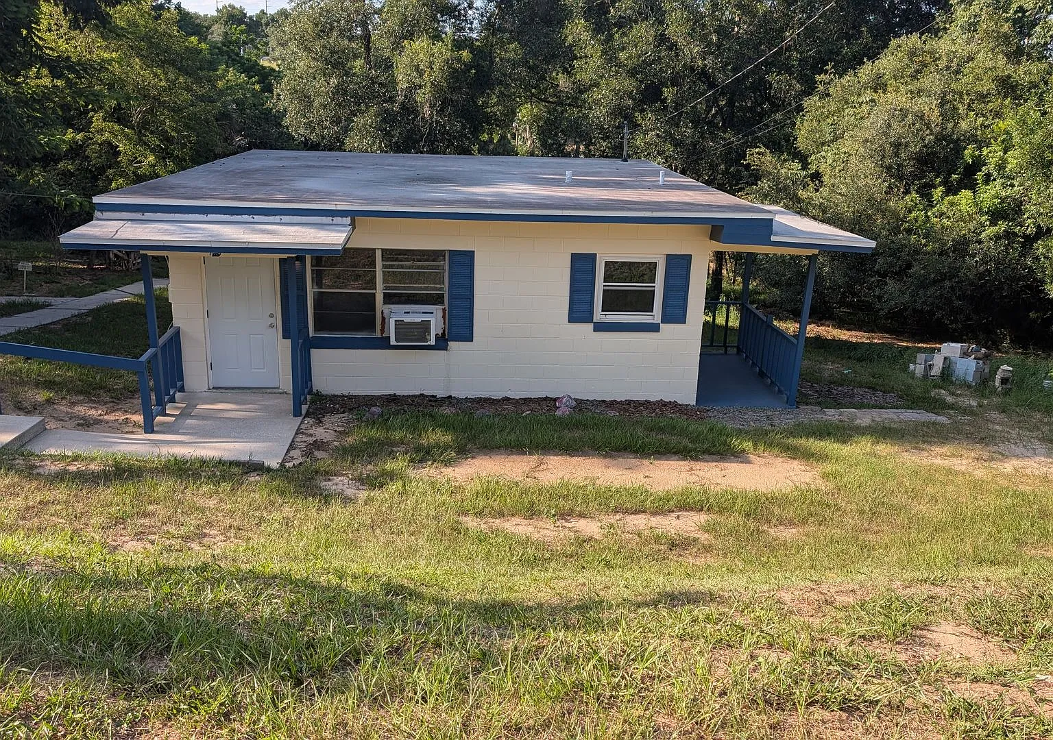 1/2 Duplex for Rent — Photo 2