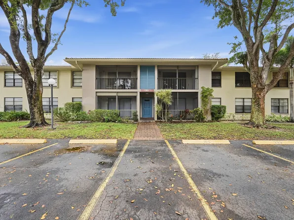 9875 Pineapple Tree Dr, Boynton Beach, FL