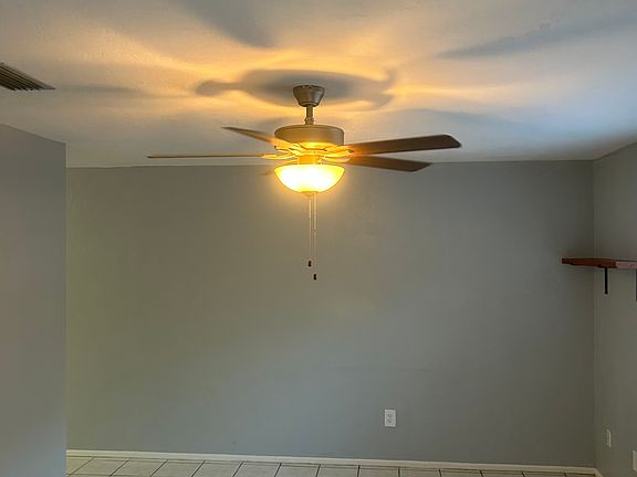 3rd image of 1804 SW 70th Ter