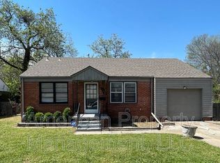 718 N Gary Pl, Tulsa, OK 74110