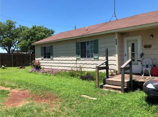 430 W Almar Dr, Chickasha, OK 73018