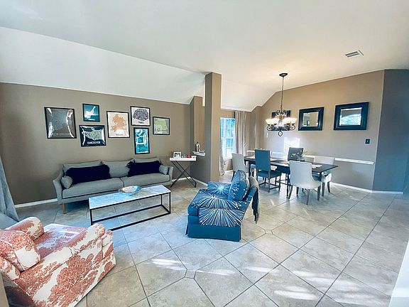 3rd image of 5021 McDade Dr
