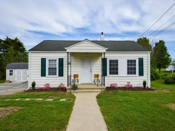 2810 Cannaday Rd NE, Roanoke, VA 24012