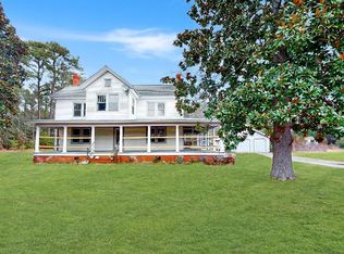 276 Horn Harbor Ave, New Point, VA 23125