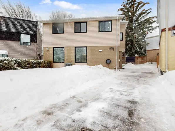 30 Haley Ct, Brampton, ON L6S 1N6