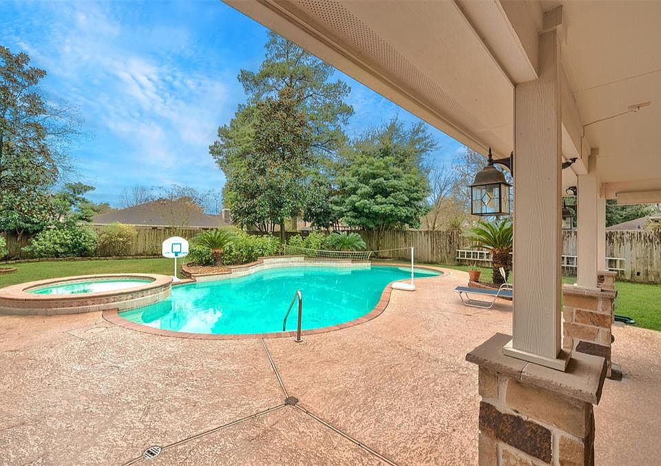 2nd image of 2910 Copra Ln