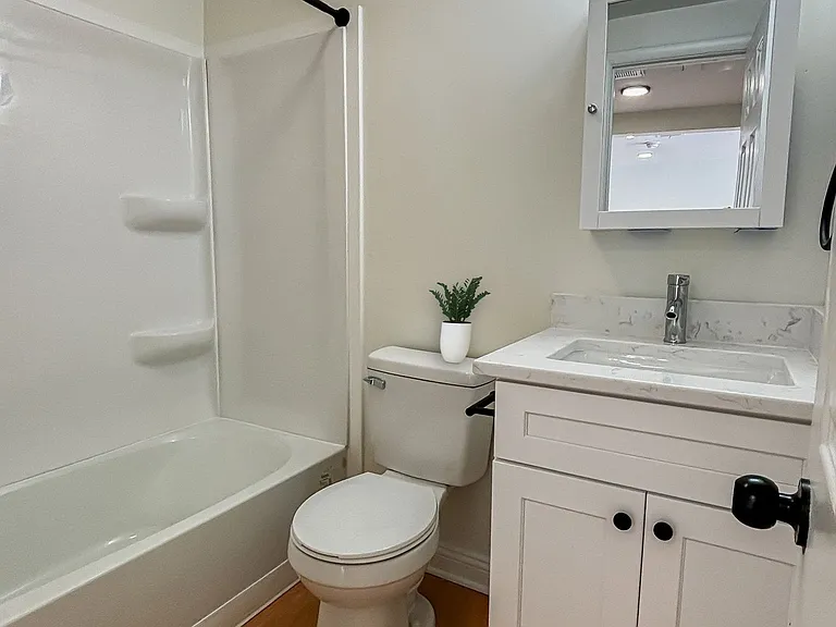 3466 Carrollton Ave #303 — Photo 7