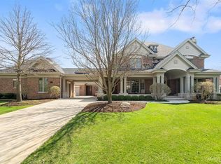 10518 Royal Porthcawl Dr, Naperville, IL 60564