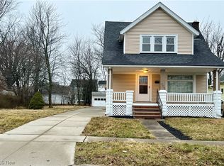 9725 Parkview Ave, Garfield Heights, OH