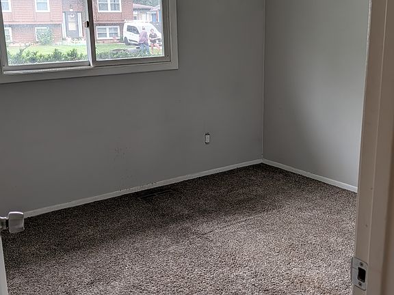 5th image of 4413 Clearview Dr