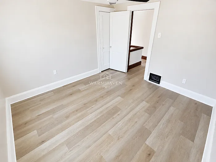 2078 18th St SW — Photo 8