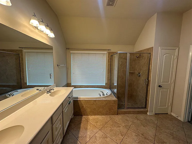 21823 Juniper Wood Ln — Photo 17