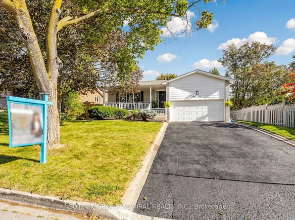 49 Stornoway Cres, Markham, ON L3T 3X8