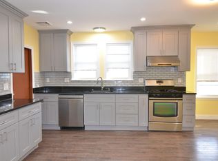 302 Billings Rd, Quincy, MA 02170