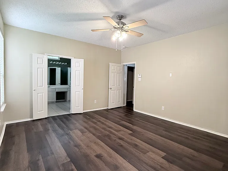 7172 Saint Augustine Dr — Photo 12