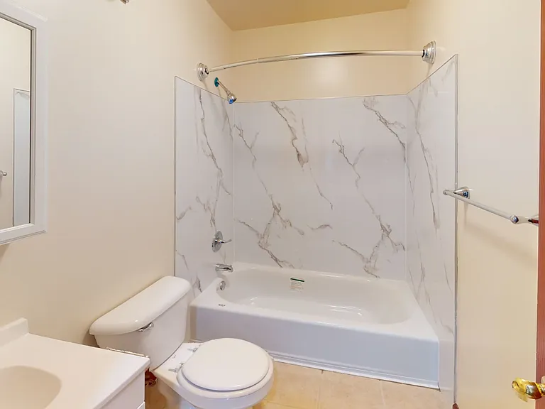 2292 Golden Ave — Photo 6
