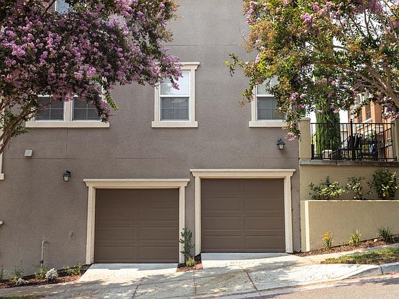 3rd image of 405 Tower Hill Ave