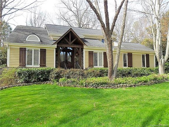 2nd image of 3132 Ingelow Ln