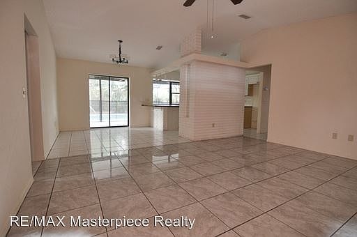 5th image of 956 SW Castaneda Ln
