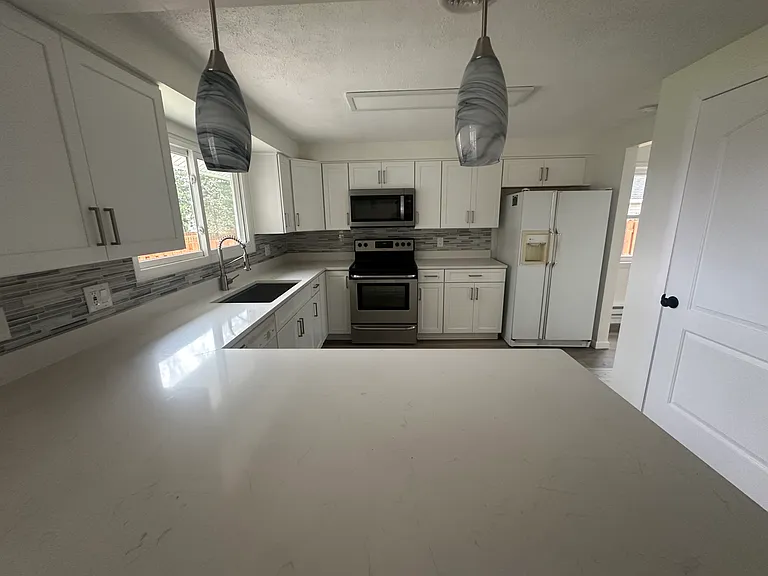 18092 Fox Hollow Dr — Photo 8