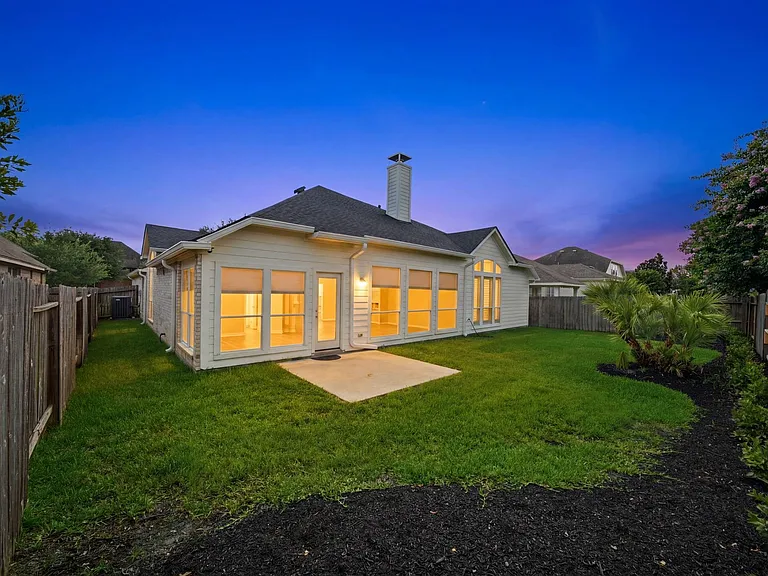 10703 Twilight Creek Ln — Photo 4